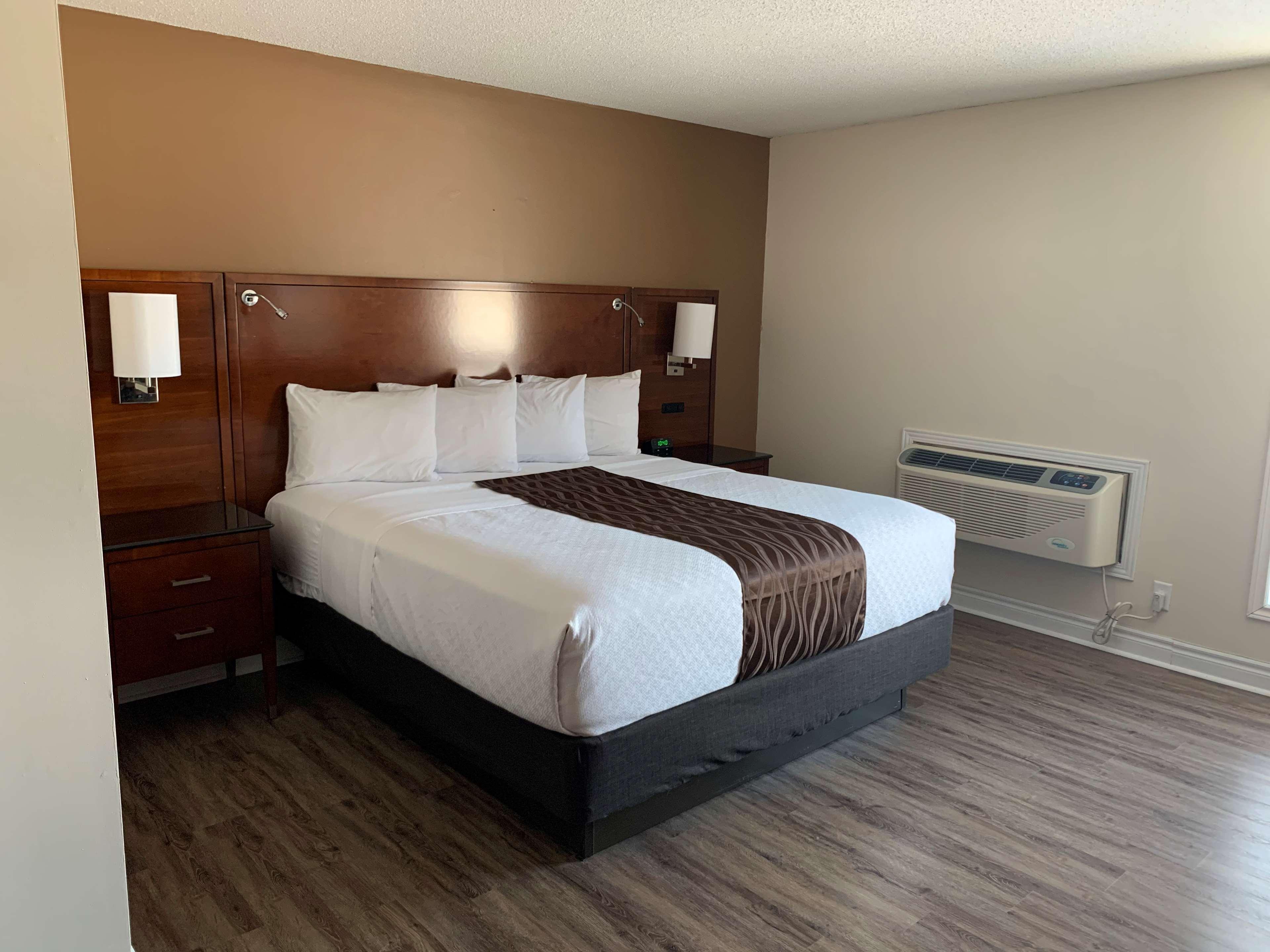 Surestay Hotel By Best Western Kemptville Room photo