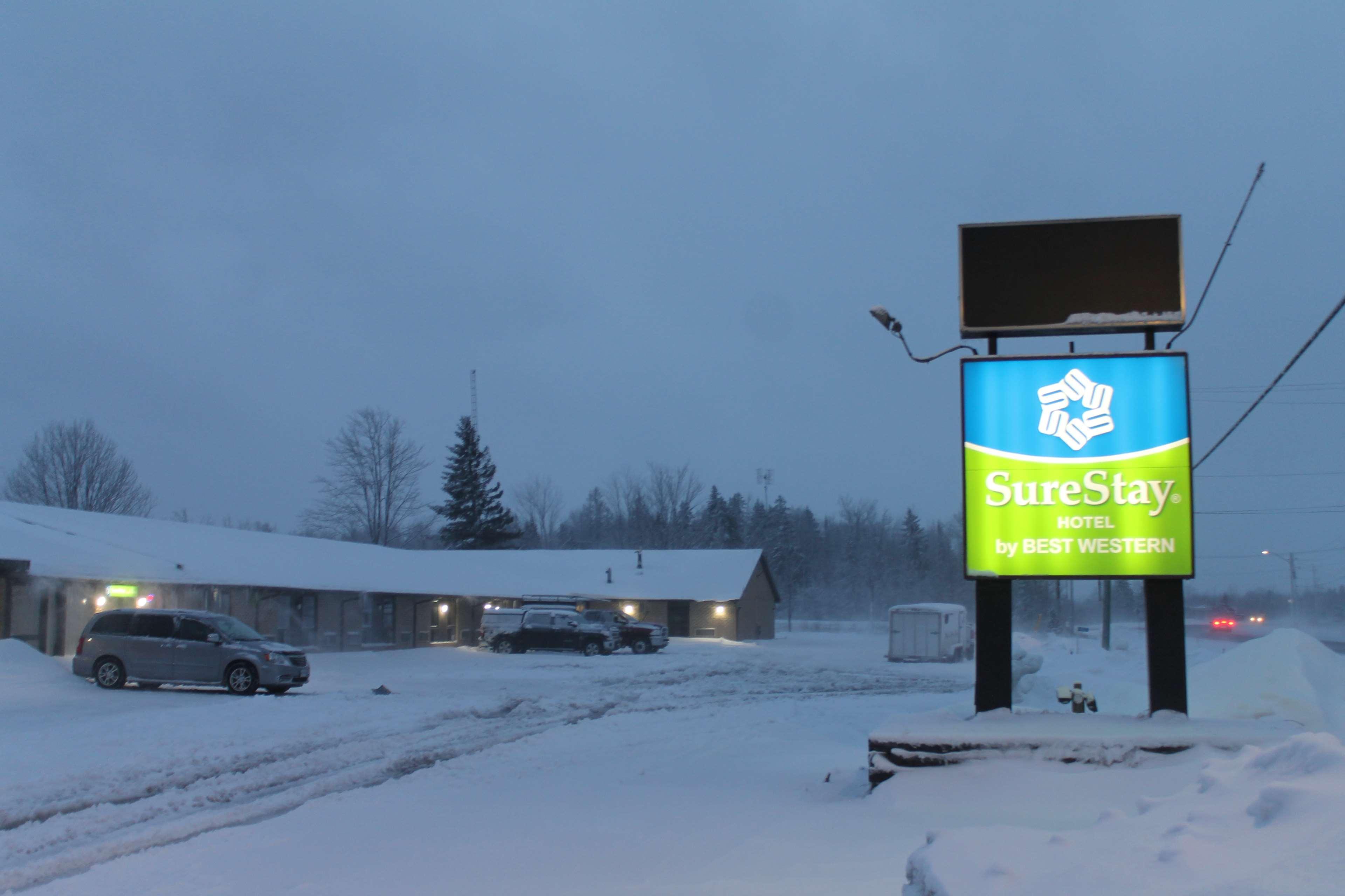 Surestay Hotel By Best Western Kemptville Exterior photo