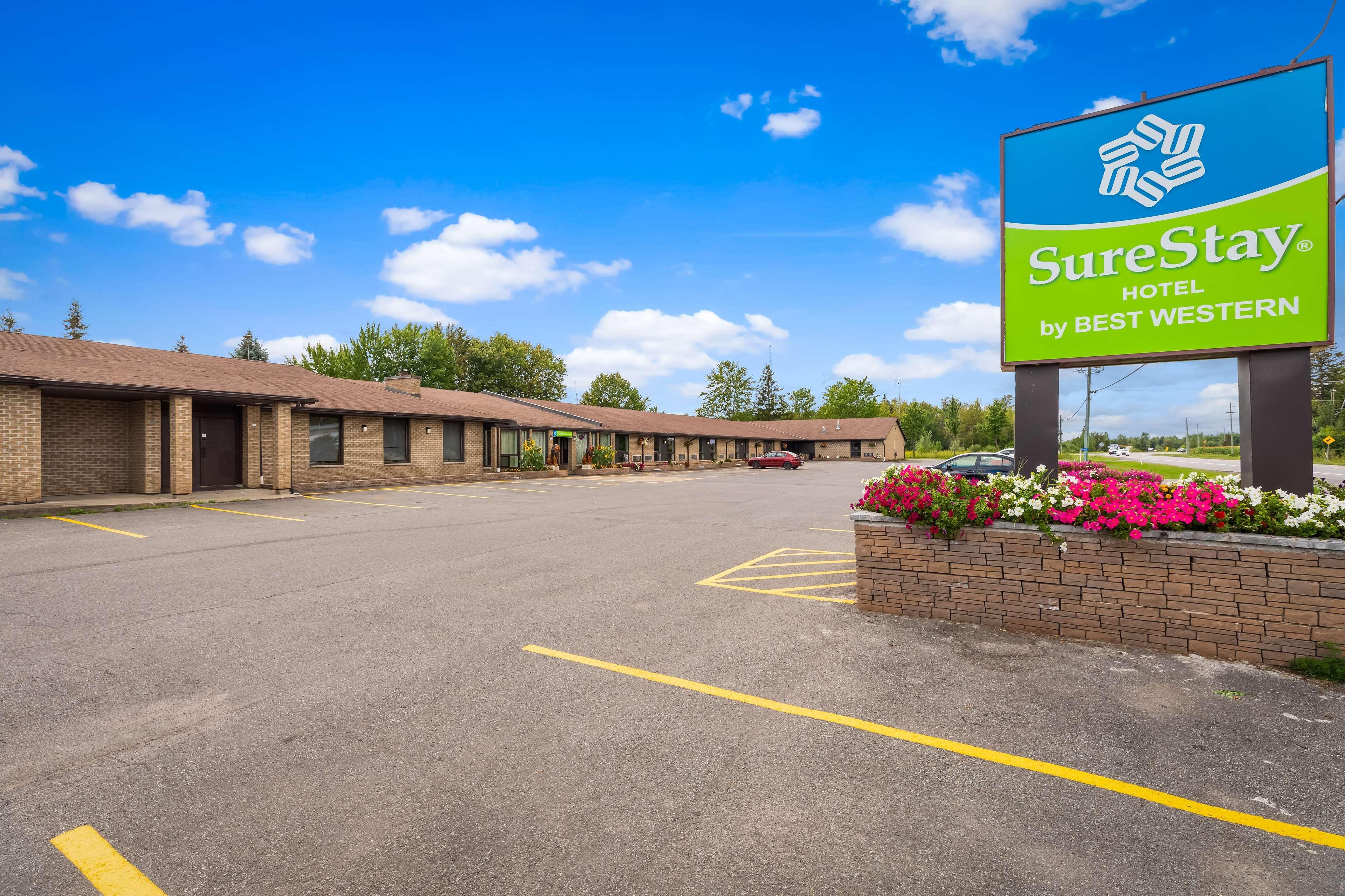 Surestay Hotel By Best Western Kemptville Exterior photo